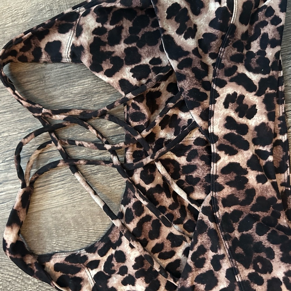 Leopard Print Women's Sports Bra Size M